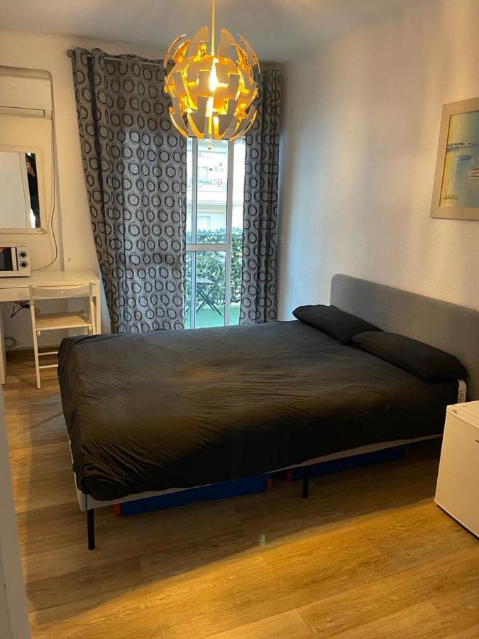 Apartamento De Habitaciones Privadas En El Centro De Málaga Exterior foto