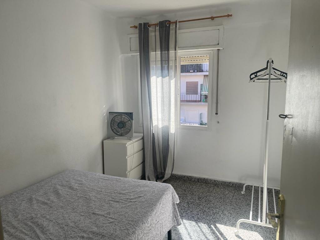 Apartamento De Habitaciones Privadas En El Centro De Málaga Exterior foto