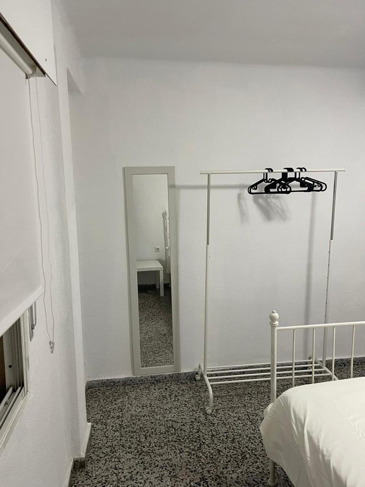 Apartamento De Habitaciones Privadas En El Centro De Málaga Exterior foto